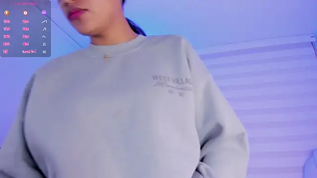 emma_brooks_ live