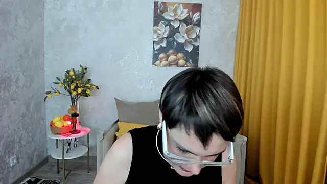 MayaNoire live