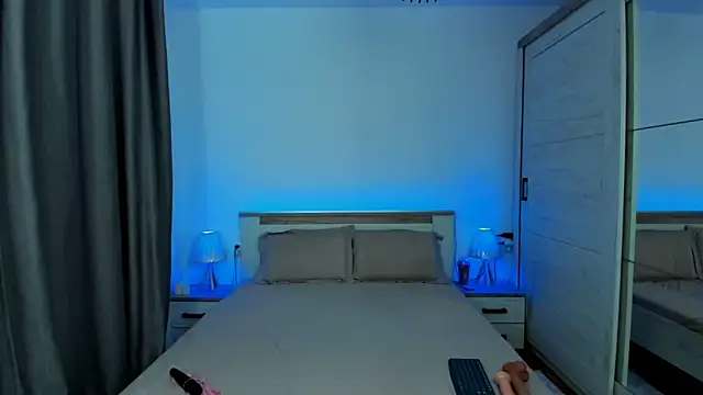 MistressKarla1 live