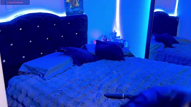 Bella_Velvet0 live