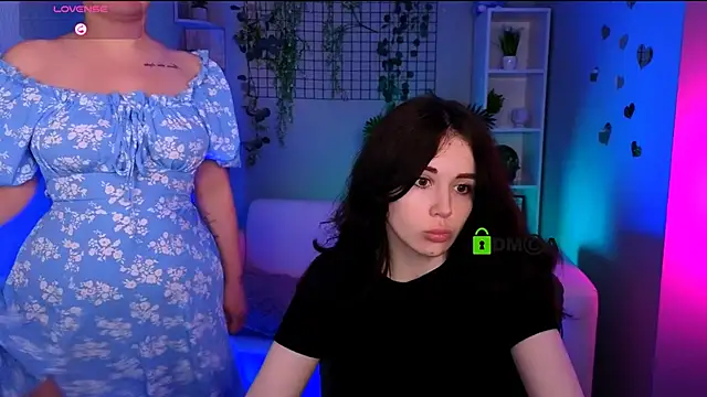 riley_sanders live