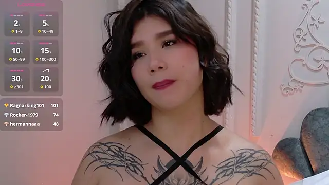 Emily-Cooper- live