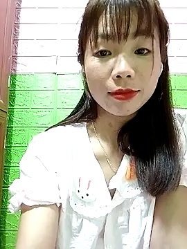 AmyLinee01 live