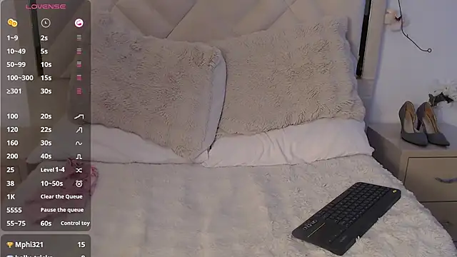 CassieCollins live