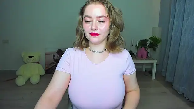 AidaPerry live