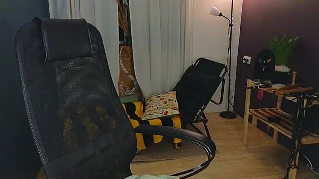 laracroftmansion live