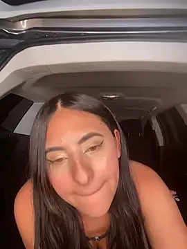 Maggiee_1 live