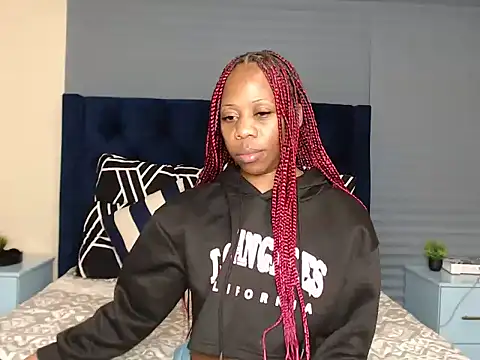 QUEENMANDYY live