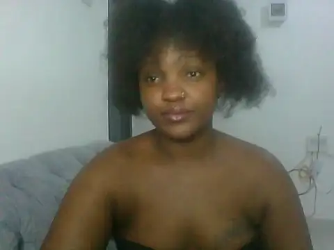 Ebony_butt live