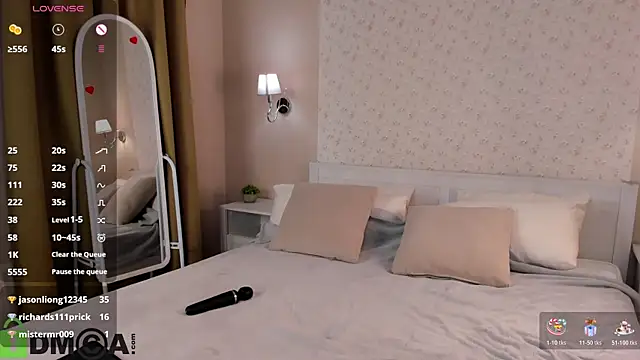 Jennifer_Wadee live