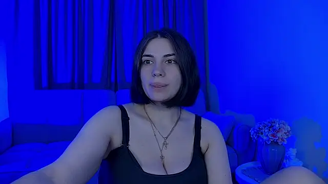 AdrianaToress live