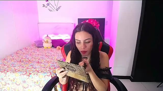 skarlett live