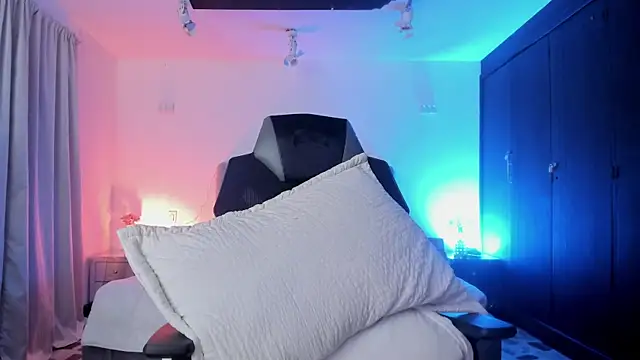 RyleyWest live