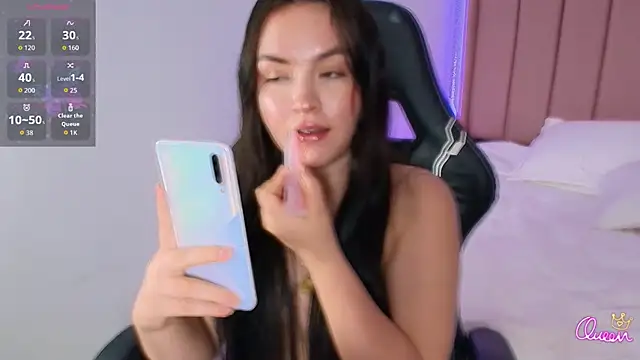 Charlotte_Deluxe18 live