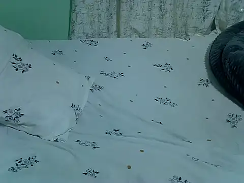 Prettybootty live