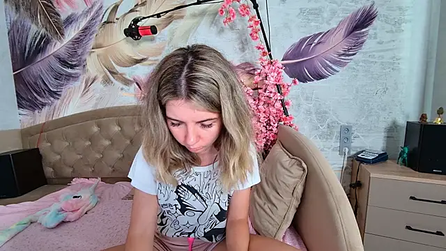 Anoraa live