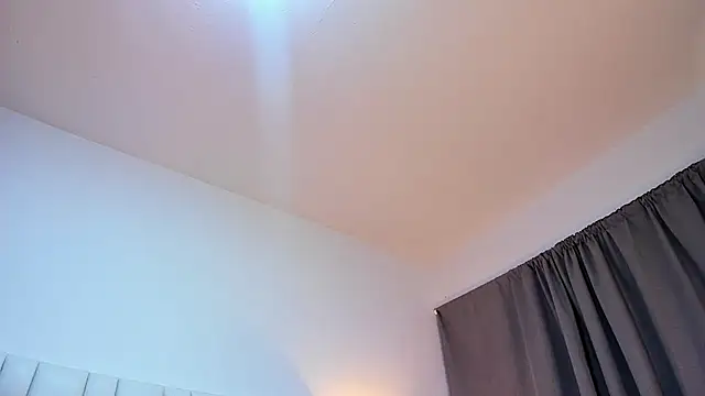 Nauthy_Nahomi live