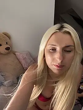 MimiLliiyy live