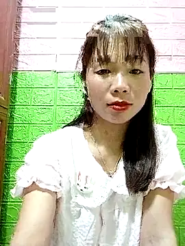 AmyLinee01 live
