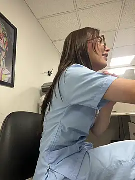 Sweet_Milaa1 live