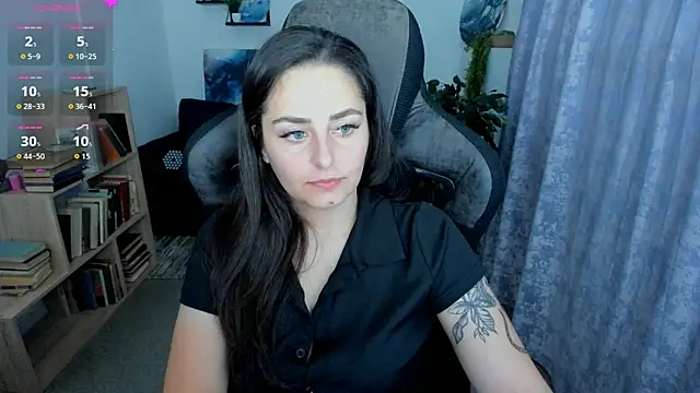 ValeriiMills live