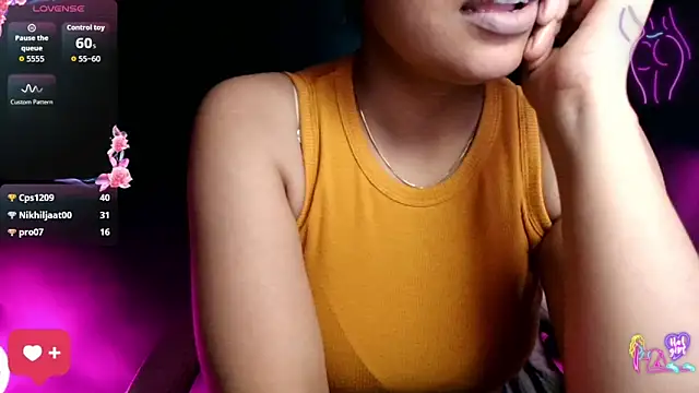DesiZoya live