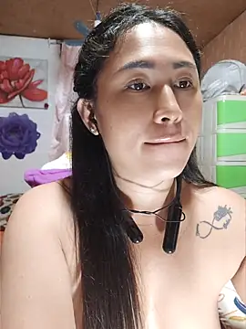 Filipina_Desire live