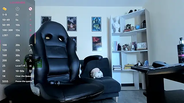 Ravenelle_ live