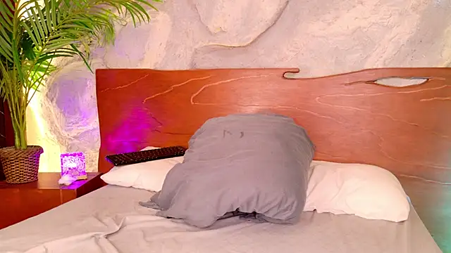 alisonn_moon live