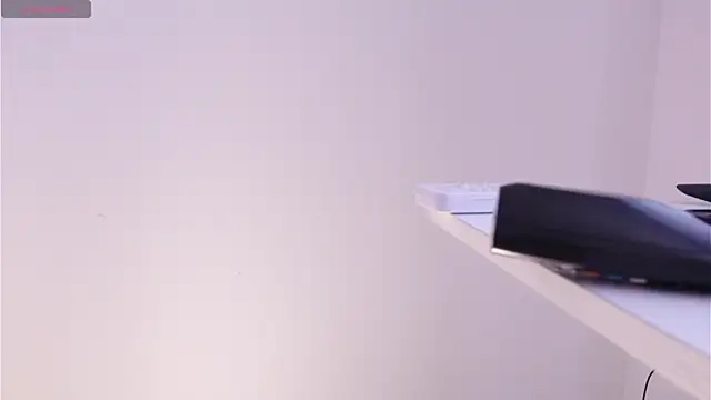 Aliinaa_ live