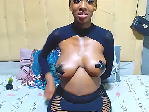 Latoyabae23 live