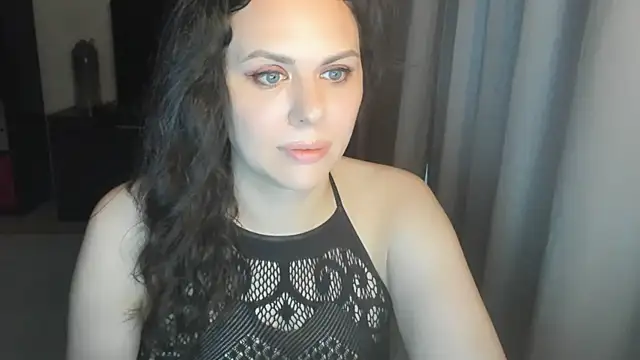 MollyCheiz live