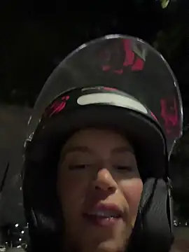 Rafaellaz live