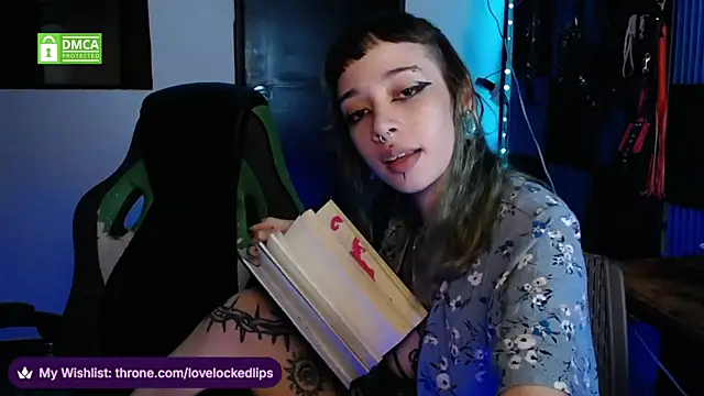 lovelockedlips live