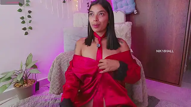 Nicolle_swt live
