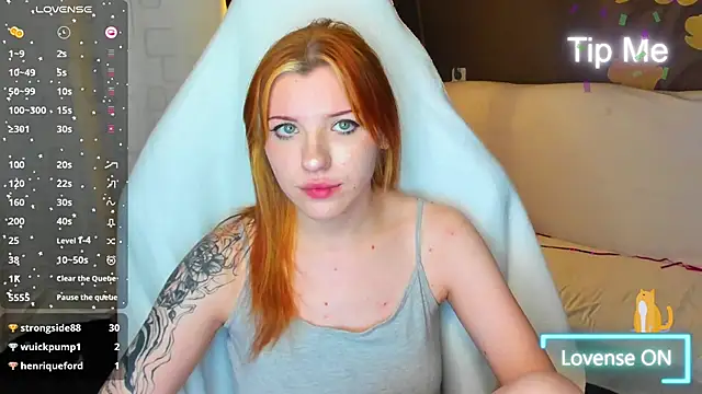 MeganNewCat live