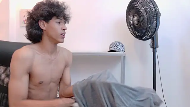 Zayn_Fox32 profile