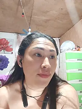 Filipina_Desire live