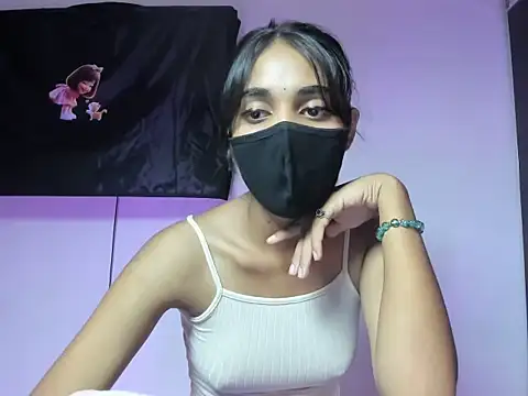 Shanaya_xo live