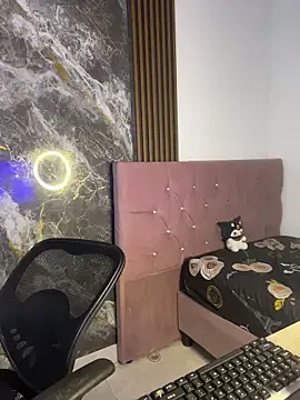 nicol_jone1 live
