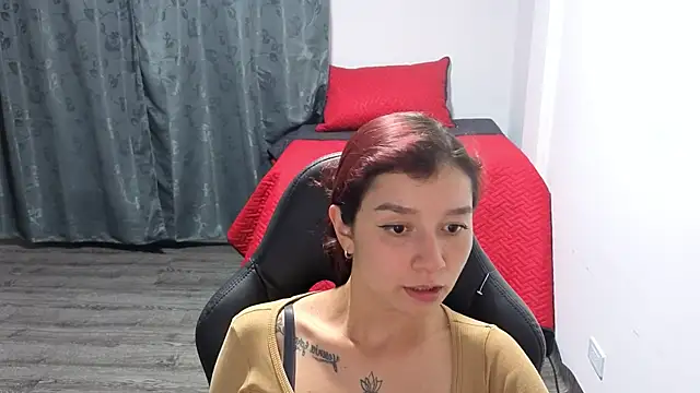 Skinny_queen_20 live