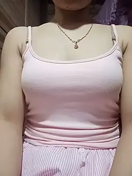 LucyyLy live
