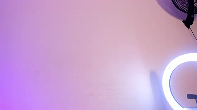 LizzyBrooks1 live