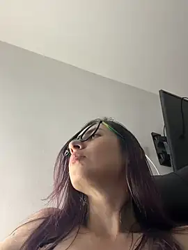 BellaTxM__ live