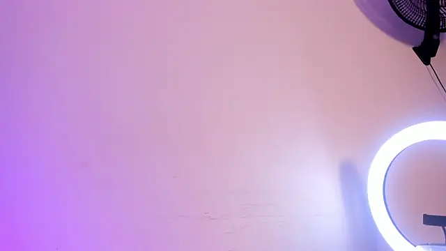 LizzyBrooks1 live