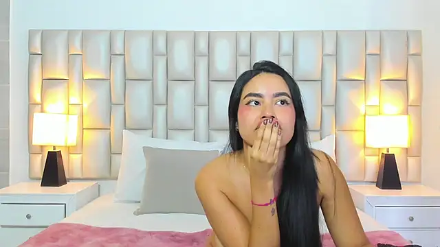 paola_katy_dicks live