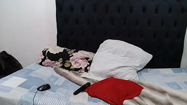 Dope_Chick live