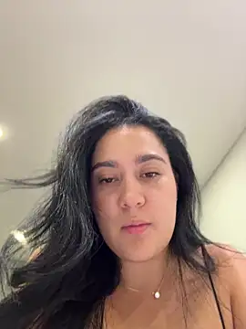 Nina_lovi live