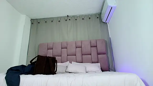 _aurora_evans_ live