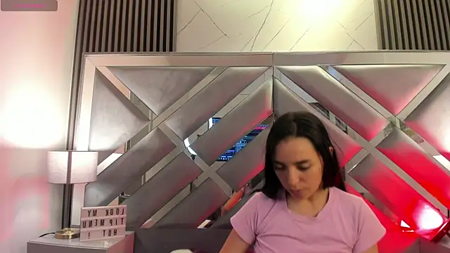 Violeta_Harlow live